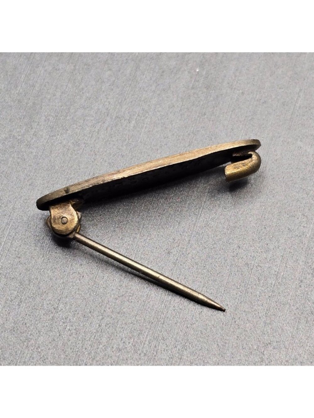 Antique Sterling Guilloche Lingerie Pin/Brooch 1 1/16" White Signed RD 1906 RH - Picture 5 of 10